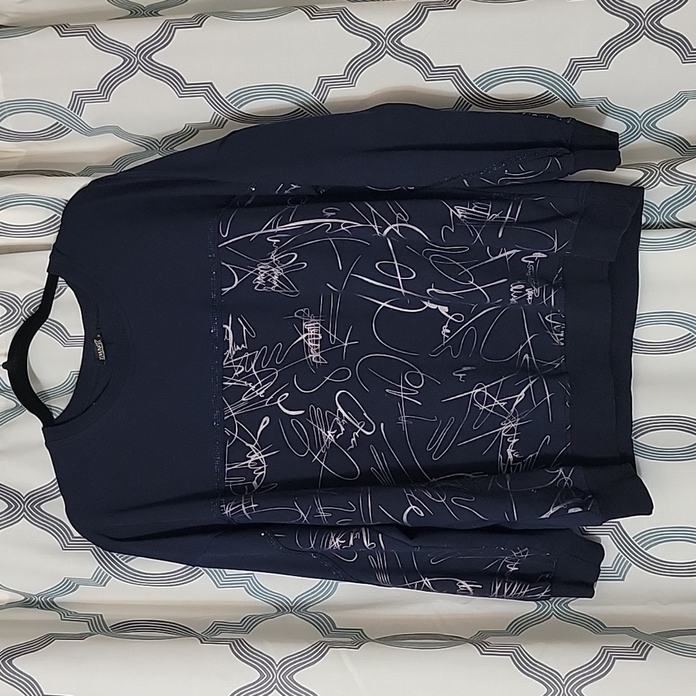 Sweatshirt size L, XL